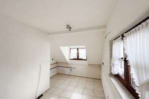 Helle 2-Zimmer-Wohnung mit Balkon und Stellplatz in gepflegtem Zweiparteienhaus in Köln-Vogelsang – 50829 Vogelsang, Köln – Vorschaubild 7