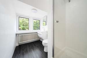 Stilvolles Einfamilienhaus mit Sauna, großem Grundstück und modernisierter Technik in Oberneuland – Die vollständige Adresse der Immobilie erhältst du vom Anbieter., 28355 Oberneuland, Bremen – Vorschaubild 8