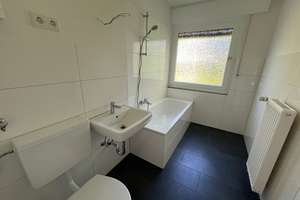 Für SIE! 3 Zi.-EG.Whng. mit Balkon - Wannenbad mit Fenster - DSD Benrath – Capitostraße 13, 40597 Benrath, Düsseldorf – Vorschaubild 2