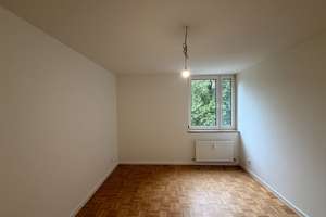 Familienfreundliche 3,5-Zimmer-Wohnung – Freischützstraße 37, 81927 Englschalking, München – Vorschaubild 2