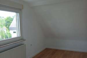 Lichtdurchflutete Dachgeschosswohnung in ruhiger Wohnlage – 51375 Schlebusch, Leverkusen – Vorschaubild 4