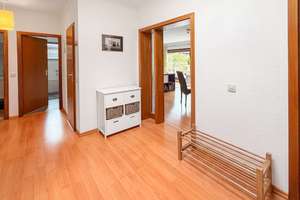 GUT VERMIETETES PENTHOUSE MIT DACHTERRASSE IN TOPLAGE ANGRENZEND ZU WELLINGSBÜTTEL – Die vollständige Adresse der Immobilie erhältst du vom Anbieter., 22391 Poppenbüttel, Hamburg – Vorschaubild 13