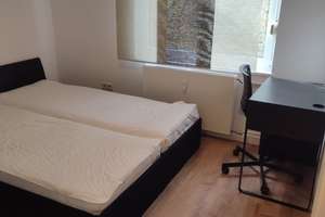 Möblierte 2,5-Zimmer-Wohnung (67 m²) ab sofort zu vermieten – Wüllenweberweg 1, 12203 Lichterfelde, Berlin – Vorschaubild 1