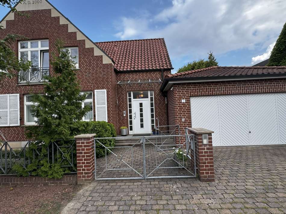 Haus von vorne
