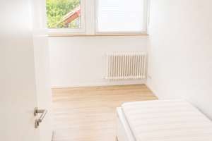 Modernes und möbliertes WG-Zimmer in direkter Uninähe – Echterdinger Straße 4, 70599 Plieningen (Ortsteil), Stuttgart – Vorschaubild 2