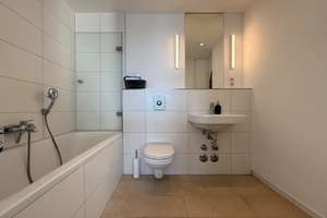 Möblierte 2-Zimmer-Maisonette-Wohnung mit Einbauküche, Balkon und Rheinblick – Anna-Schneider-Steig 9, 50678 Altstadt/Süd, Köln – Vorschaubild 10