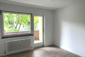 * RUHIG & GRÜN WOHNEN IM BELIEBTEN STAAKEN: MIT EINBAUKÜCHE, DUSCHBAD, DESIGNBODEN & 2 BALKONE! * – Spandauer Str. 17 C, 13591 Staaken, Berlin – Vorschaubild 4
