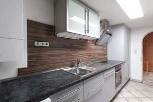Reihenmittelhaus mit Garten, Sauna und Außenstellplatz in Weilimdorf – Die vollständige Adresse der Immobilie erhältst du vom Anbieter., 70499 Weilimdorf (Ortsteil), Stuttgart – Vorschaubild 6