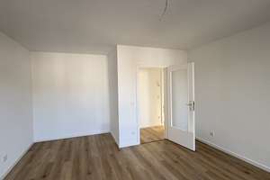 Saniertes 1 Raum-Apartment mit Balkon in Lörick – 40547 Lörick, Düsseldorf – Vorschaubild 4
