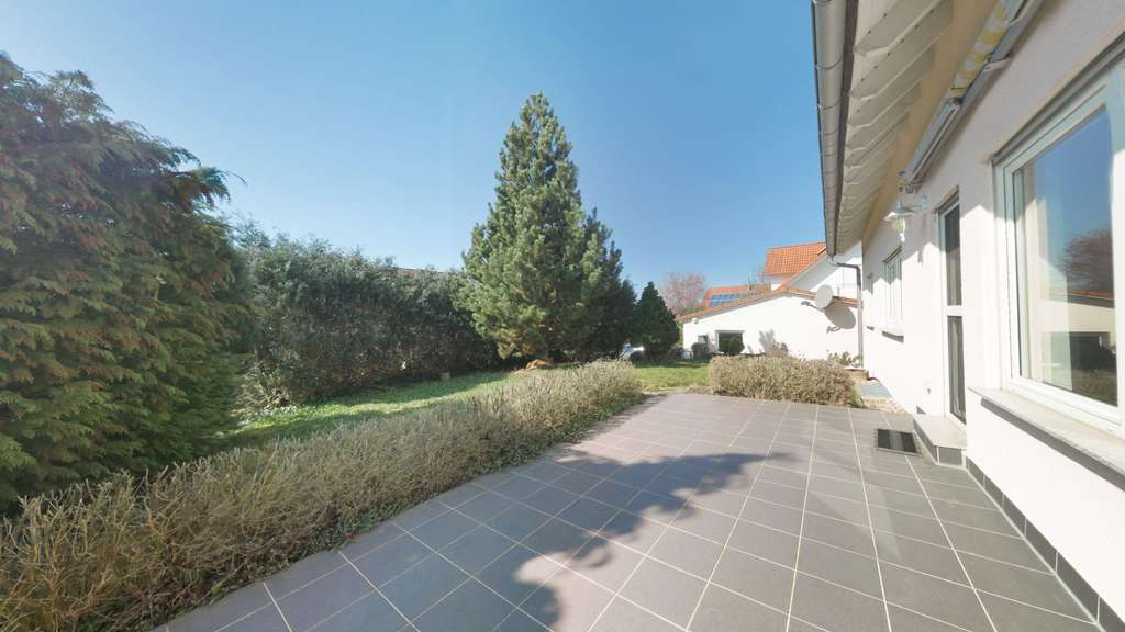 Immobilie in Mögglingen - Traumhaus in Traum-Lage - Zweifamilienhaus in grüner & ruhiger Randlage in Mögglingen - Bild 2