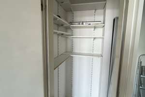 Über den Dächern Neuköllns: Helle 2-Zimmer-Wohnung mit Loftcharakter und Südbalkon – Lahnstrasse 91, 12055 Neukölln (Ortsteil), Berlin – Vorschaubild 15