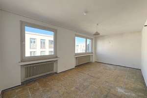 Geräumige 2-Zimmer-Dachgeschoss-Wohnung im Herzen von
Aachen – Die vollständige Adresse der Immobilie erhältst du vom Anbieter., 52066 Frankenberg, Aachen – Vorschaubild 6