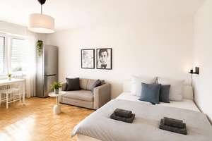 Möbliertes Apartment mit separater Küche * Loggia * XL Keller * Aufzug – 40627 Unterbach, Düsseldorf – Vorschaubild 2