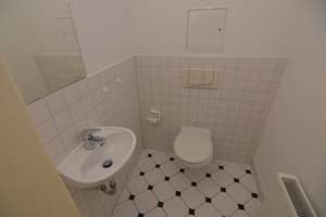 Edle 3-Zimmerwohnung mit Balkon im Dachgeschoss zu verkaufen – 6114 Paulusviertel, Halle (Saale) – Vorschaubild 10