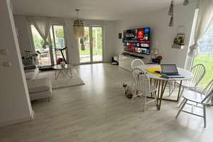Moderne Doppelhaushälfte mit ca. 220 m² Fläche und Garten in Buckow zu vermieten – 12353 Buckow, Berlin – Vorschaubild 4