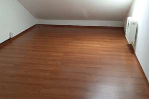 Geschmackvolle Wohnung mit drei Zimmern sowie Loggia und Einbauküche in Lübeck – Rigastraße 9, 23560 Sankt Jürgen, Lübeck – Vorschaubild 9