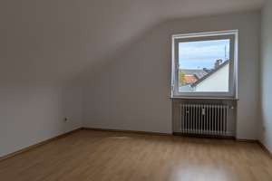 Ruhige 4-Zimmer-Wohnung nah am Uniklinikum mit Garage & neuer Küche – 66424 Homburg – Vorschaubild 7