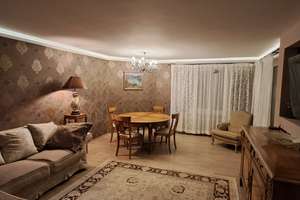 helle 4,5-Zimmer-Wohnung direkt am ZOB Degerloch – 70597 Degerloch (Ortsteil), Stuttgart – Vorschaubild 5