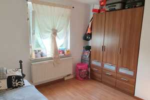 Bezugsfertiges, voll möbliertes Zimmer in Heilbronn-Sontheim (ca. 14 m²) – Grillparzerweg 2, 74074 Heilbronn – Vorschaubild 4