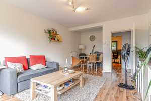 Vermietete 3-Zi.-ETW mit Balkon * PKW-Stellplatz * großer Gemeinschaftsgarten * gute Anbindung – Köln – Vorschaubild 5