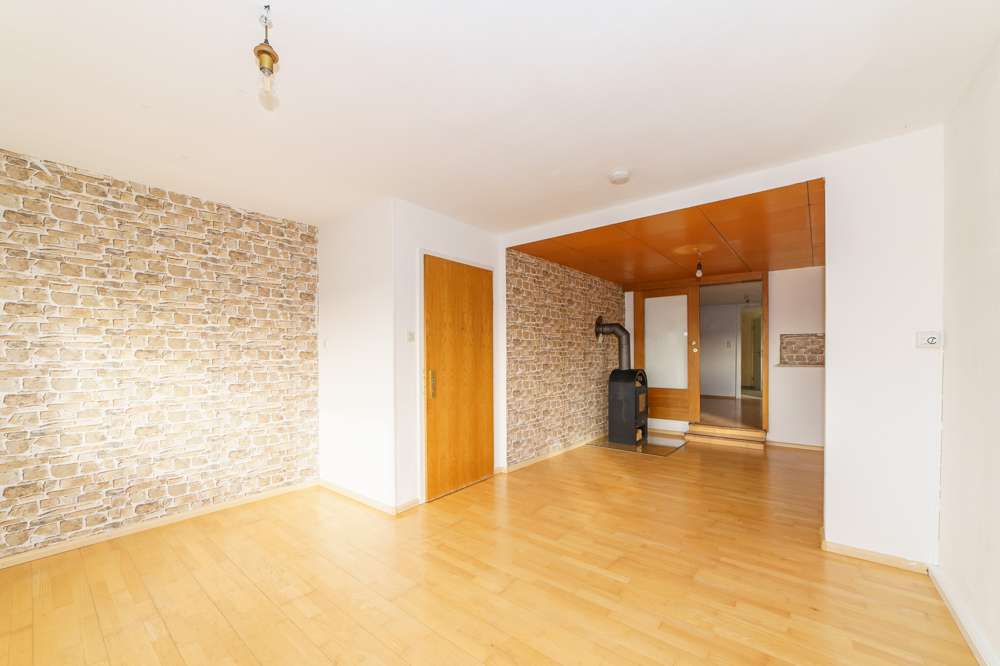 Immobilie in Oberkirch - Die Belohnung für langes suchen - ZFH mit Ferienwohnung. - Bild 9