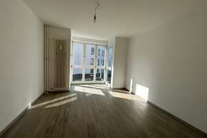 Lichtdurchflutete Pärchenwohnung freut sich auf neue Mieter! – Simon-Bolivar-Straße 23, 13055 Alt-Hohenschönhausen, Berlin – Vorschaubild 3