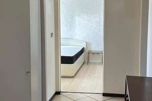 Helle 3‑Zimmer‑Wohnung mit Balkon für 990€ in 10781 Schöneberg - möbliert - Zwischenmiete 3-6 Monate – Die vollständige Adresse der Immobilie erhältst du vom Anbieter., 10781 Schöneberg, Berlin – Vorschaubild 2