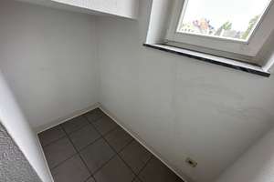 Wintergarten -  geräumige Zimmer - im 3.OG - Nachmieter ab 1.4. gesucht ! – Altendorfer Straße 10, 9113 Schloßchemnitz, Chemnitz – Vorschaubild 12