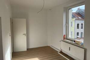 Renovierte 1,5-Zimmer-Wohnung in Deutz zu vermieten