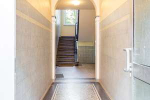 Klassisch. Zentral. Charmant - 2-Zimmer-Altbauwohnung in beliebter Lage – Die vollständige Adresse der Immobilie erhältst du vom Anbieter., 24114 Südfriedhof, Kiel – Vorschaubild 2