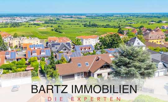 Architektenhaus am Häuselberg mit Einliegerwohnung & traumhaftem Weitblick über die Rheinebene