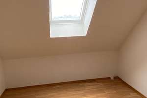 Ansprechende 6-Zimmer-Doppelhaushälfte in München Aubing – Leienfelsstraße 17, 81243 Aubing-Süd, München – Vorschaubild 7