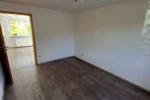 Wohnung mit Hausgefühl - alleiniger Garten/Terrasse/Keller, Einbauküche & Kamin – Die vollständige Adresse der Immobilie erhältst du vom Anbieter., 51371 Bürrig, Leverkusen – Vorschaubild 9