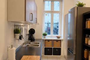 Charmante 3-Zimmer-Altbauwohnung in Berlin-Friedrichshain – Die vollständige Adresse der Immobilie erhältst du vom Anbieter., 10243 Friedrichshain, Berlin – Vorschaubild 2