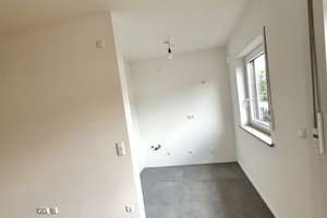 Erstbezug nach Kernsanierung – Neubaugleiche Maisonette- Whg. mit einem Blick ins Grüne und Balkon. – Die vollständige Adresse der Immobilie erhältst du vom Anbieter., 81375 Neuhadern, München – Vorschaubild 7