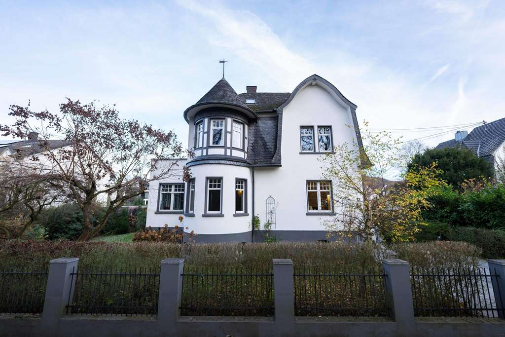 Immobilie in Unkel - Sanierte Jugendstilvilla in Rheinlage - Bild 4