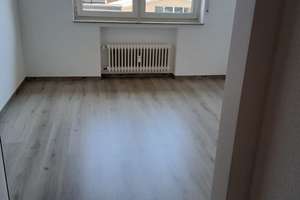 Frisch renovierte 3-Zimmerwohnung in zentraler Lage von Leverkusen-Quettingen – Kolberger Str. 110, 51381 Quettingen, Leverkusen – Vorschaubild 6