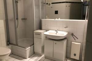 Helle, gut geschnittene 2-Zimmer Souterrain-Wohnung mit EBK und Terrasse – Wüllenweberstrasse 53, 41066 Neuwerk-Mitte, Mönchengladbach – Vorschaubild 6