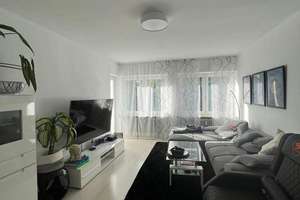 ** Gemütliche 3 ZIMMER WOHNUNG MIT 2 BALKONEN UND EBK ** – Grüntenstr. 47, 86163 Hochzoll-Nord, Augsburg – Vorschaubild 2