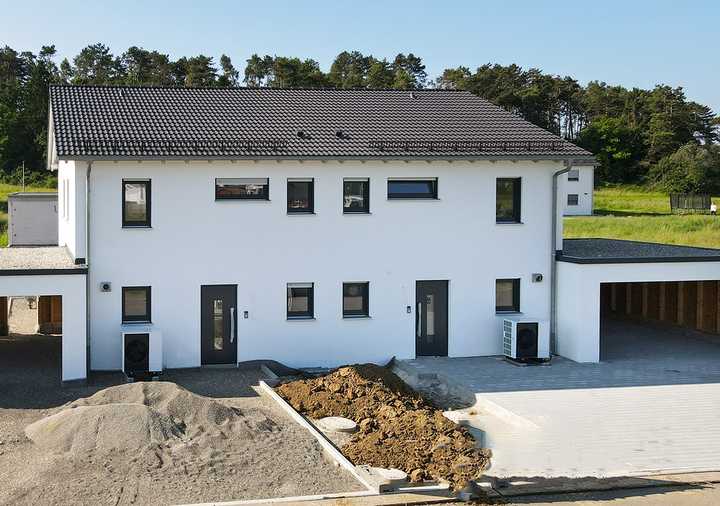 Neubau KfW 55 • sofort einzugsbereit  direkt am Ortsrand von Langenenslingen