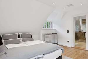 Facetten der Zeit – eine Symbiose aus Geschichte und gläserner Eleganz – Die vollständige Adresse der Immobilie erhältst du vom Anbieter., 47057 Neudorf-Nord, Duisburg – Vorschaubild 6