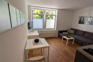 möblierte neue helle 1,5-Zimmer Wohnung *zentral*