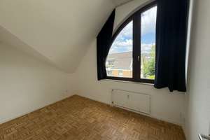 Traumhafte Dachgeschoss-Wohnung im beliebten Haumannviertel! – Die vollständige Adresse der Immobilie erhältst du vom Anbieter., 45131 Rüttenscheid, Essen – Vorschaubild 3
