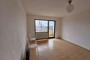 Gepflegte Eigentumswohnung mit Loggia und TG-Stellplatz in LU Hemshof Nord