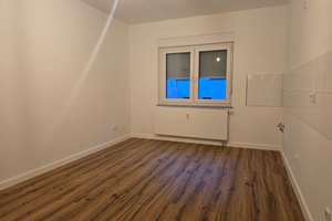 **Attraktive 2-Zimmer-Wohnung – Erstbezug nach umfassender Sanierung!** – Mülheimer Str. 82, 45145 Frohnhausen, Essen – Vorschaubild 3