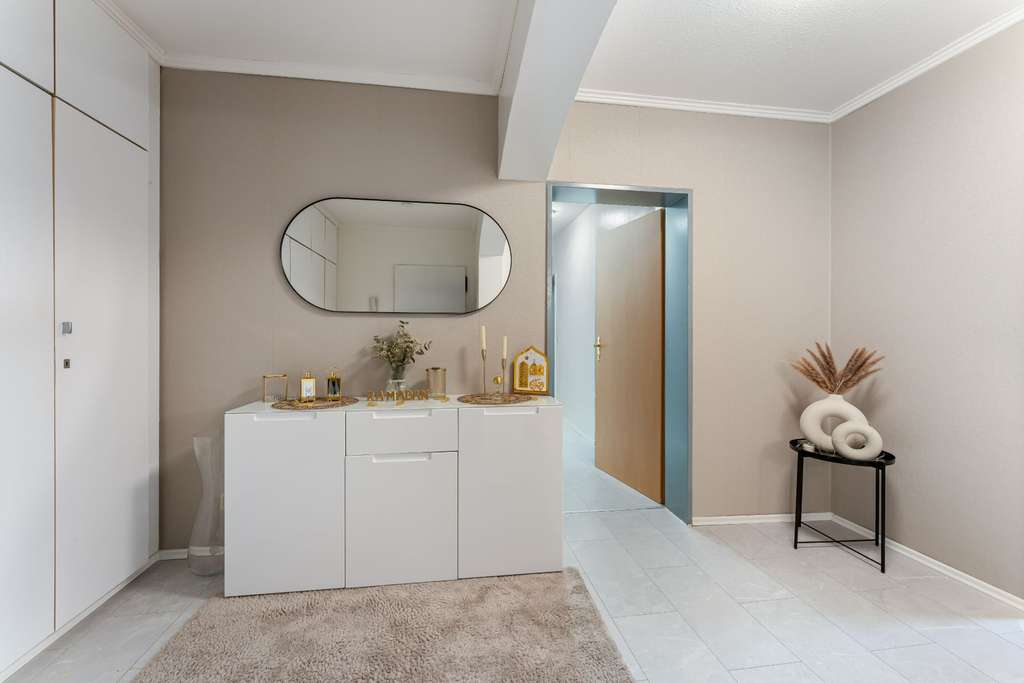 Immobilie in Bergheim - 1.OG - 4 Zimmer + 2 Bäder + Tiefgaragenstellplatz in Bergheim - Bild 0