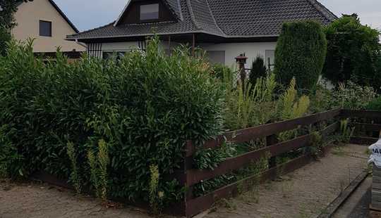 Bild von Renovierungsbedürftiges Einfamilienhaus mit großem Garten