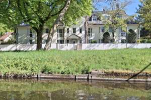 Obermenzing am Nymphenburger Kanal - freie 3-Zimmer-Wohnung im 1. OG mit TG-Stellplatz Baujahr: 2003 – Marsopstraße 2b, 81245 Obermenzing, München – Vorschaubild 2