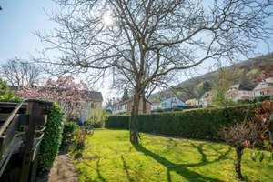 Lichtdurchflutete Altbauwohnung auf beeindruckendem Gartengrundstück in Bonn-Kessenich – Die vollständige Adresse der Immobilie erhältst du vom Anbieter., 53129 Kessenich, Bonn – Vorschaubild 12