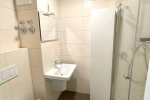 Bezugsfreie 2-Zimmer-Wohnung mit Terrasse in zentraler Lage – Die vollständige Adresse der Immobilie erhältst du vom Anbieter., 93047 Innenstadt, Regensburg – Vorschaubild 6